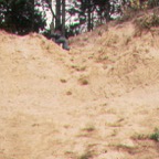 051.jpg